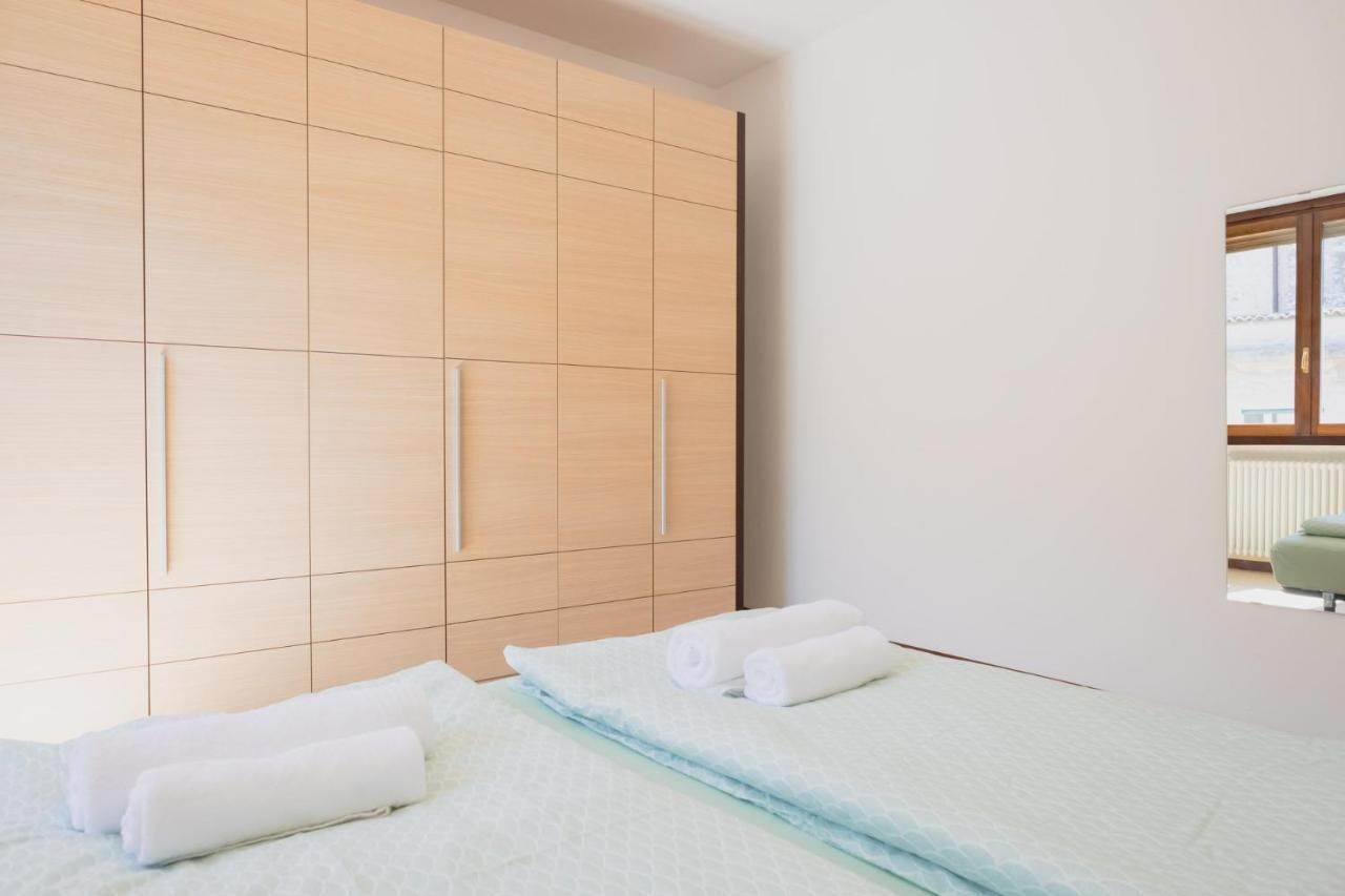 By The Lake Apartments - Centro Storico 代森扎诺-德尔加达 外观 照片